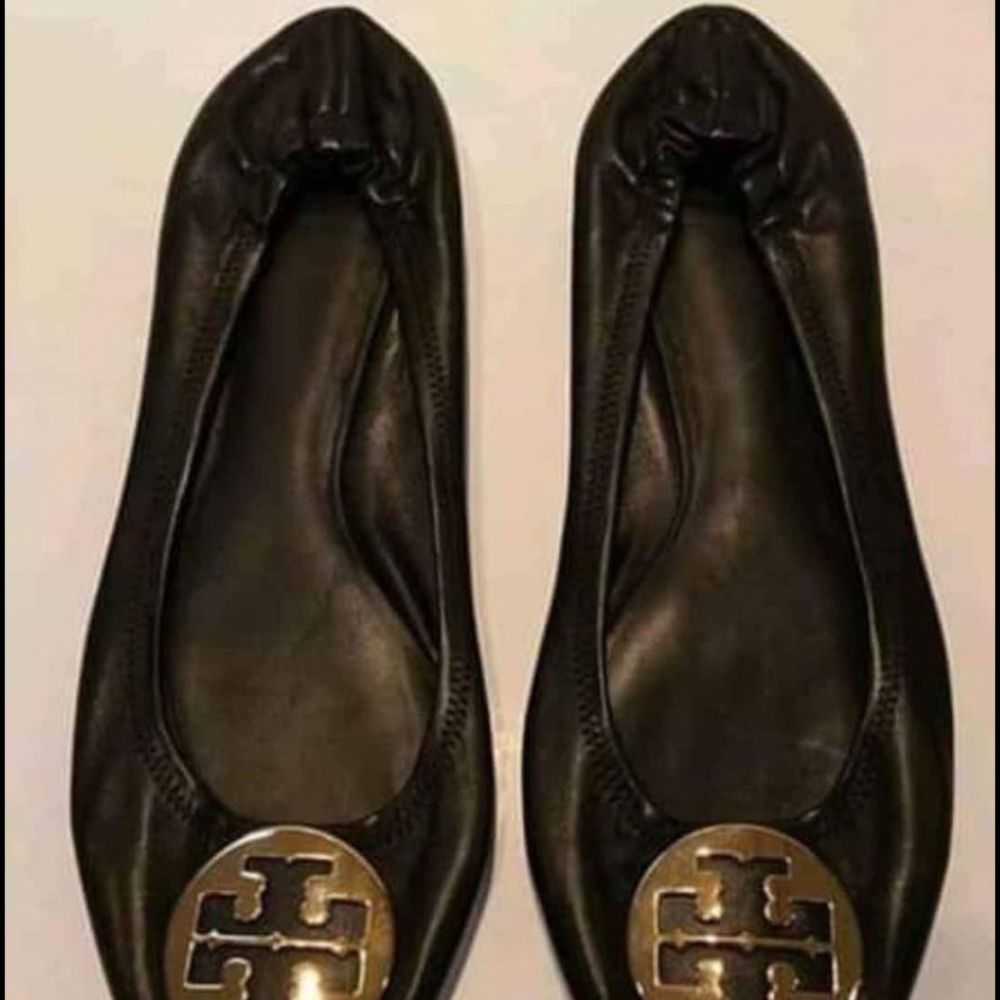 Black Shoes flat
